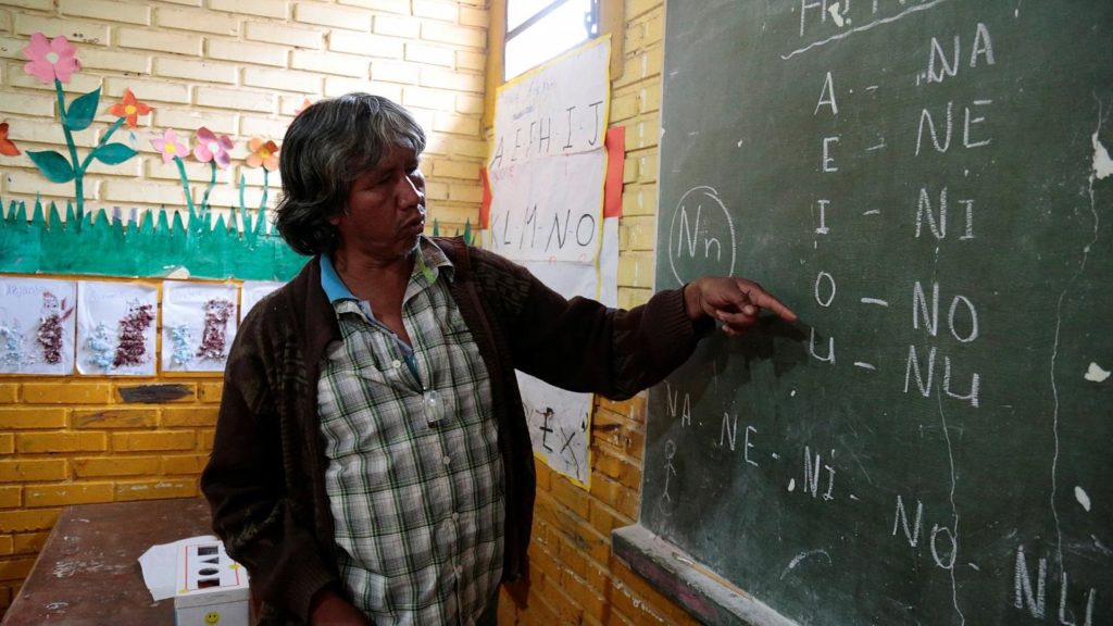 Eficaz la enseñanza de la lengua indígena como primer idioma en la primaria bilingüe