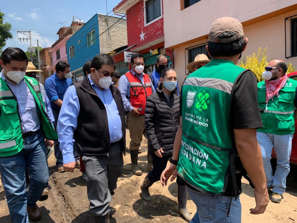 Jefa de Gobierno y alcalde de Xochimilco recorren comunidades afectadas por fuertes lluvias