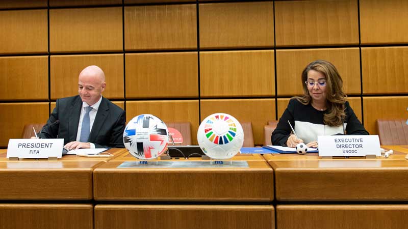 La UNODC y la FIFA se asocian para acabar con la corrupción y fomentar el desarrollo de la juventud a través del fútbol