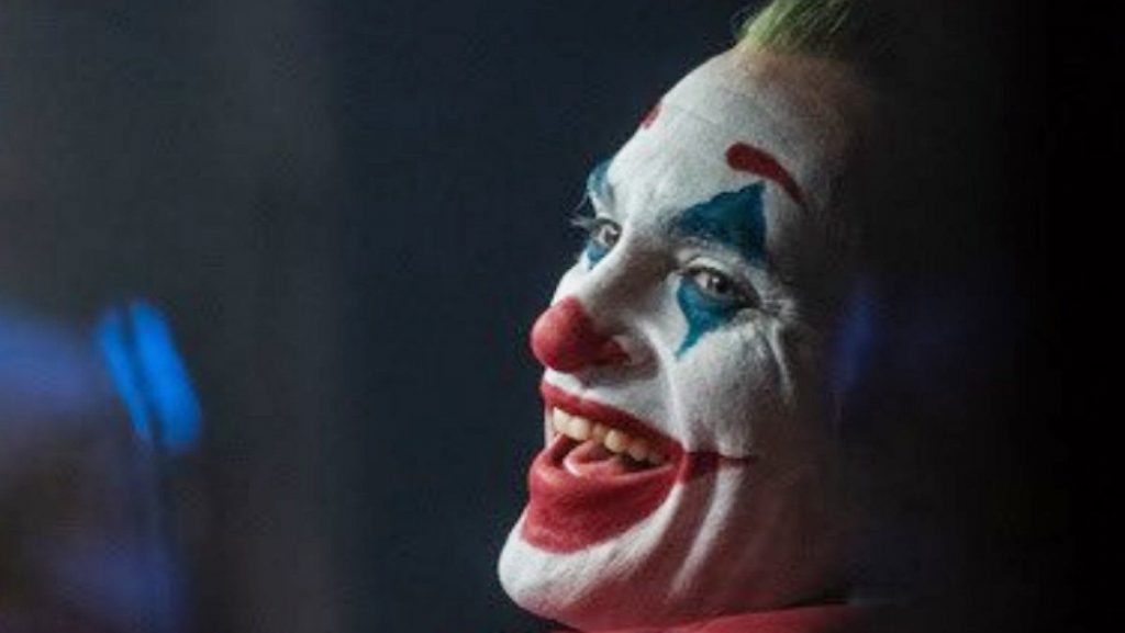Causa de la risa incontrolable del Joker