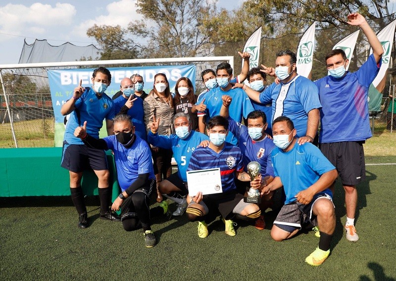 Promueve IMSS hábitos saludables en sus trabajadores con Torneo Relámpago de Futbol Siete