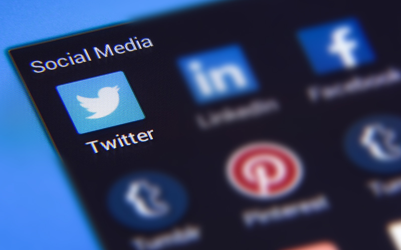Twitter suspendió cuentas por error debido a denuncias maliciosas