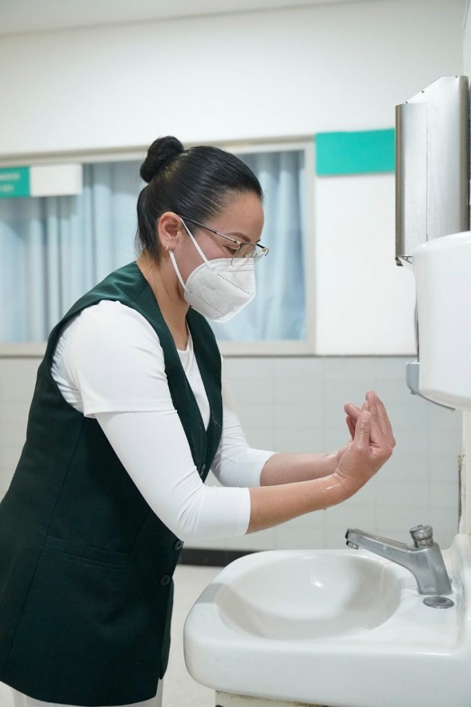 IMSS refuerza campaña de higiene de manos como factor para proteger a personal de salud y derechohabientes