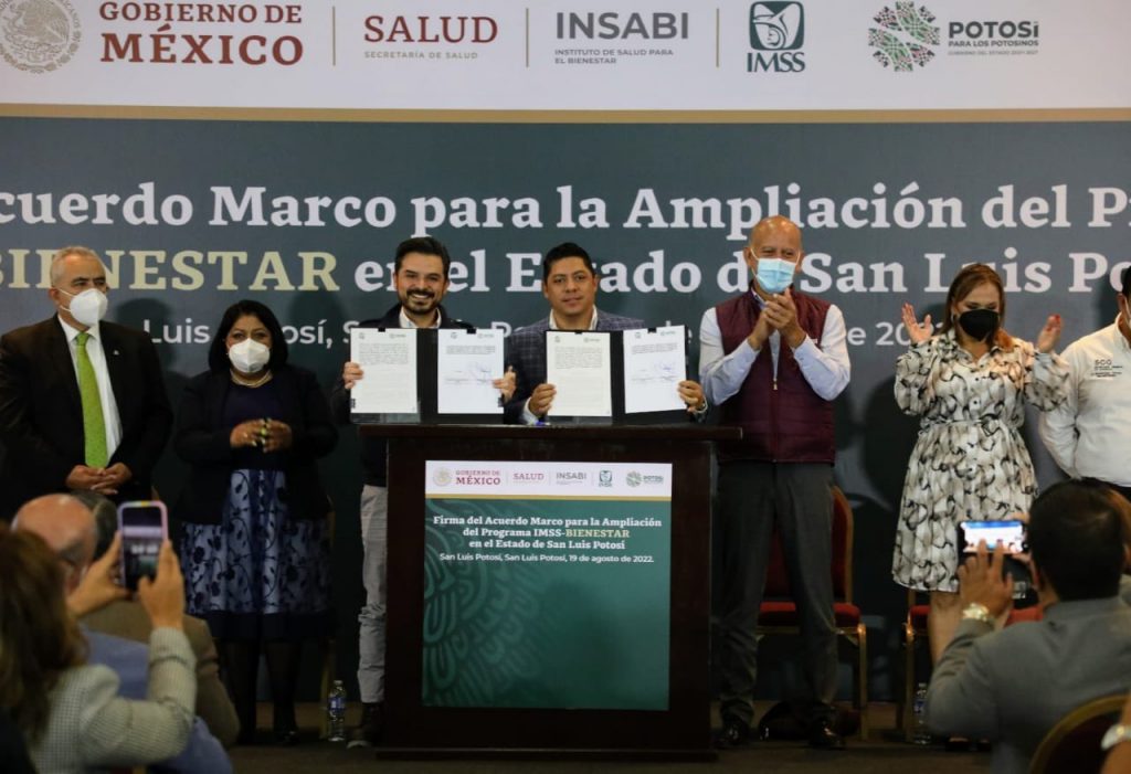 Firman director general del IMSS y gobernador de San Luis Potosí acuerdo para ampliar IMSS-BIENESTAR en la entidad