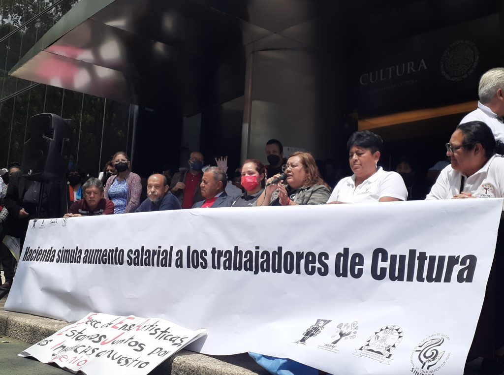 Reclaman sindicatos de la Secretaría de Cultura por incumplimiento de aumento salarial
