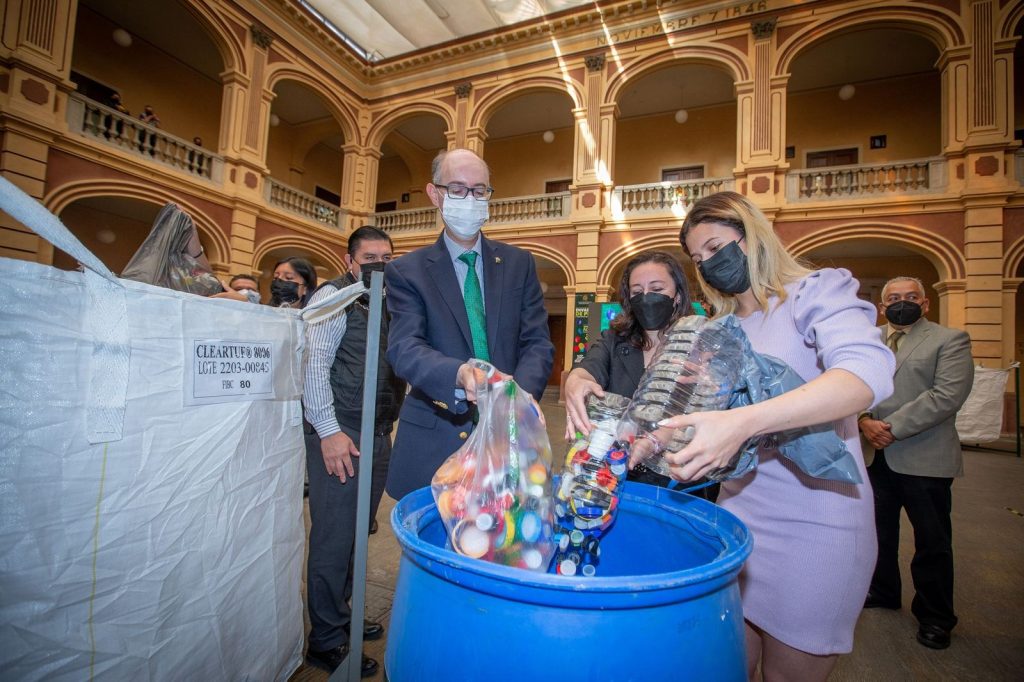 Reanuda UAEMéx campaña de acopio de plástico y se suma a la Semana de Acción Global por los ODS