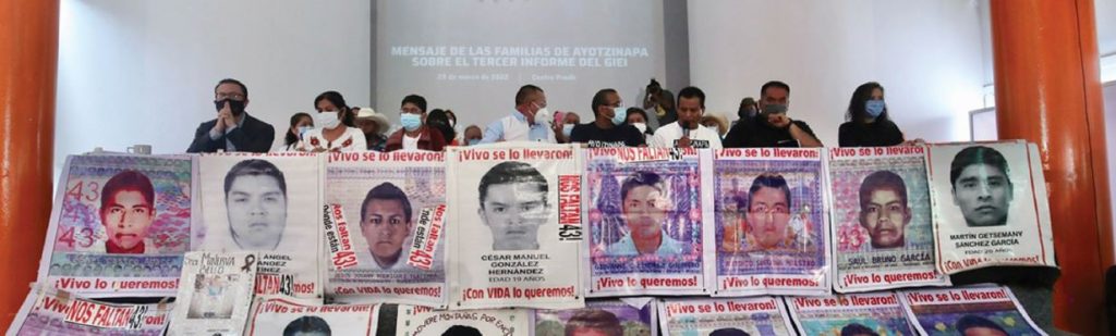Ayotzinapa: la vileza de los periodistas y académicos del viejo régimen