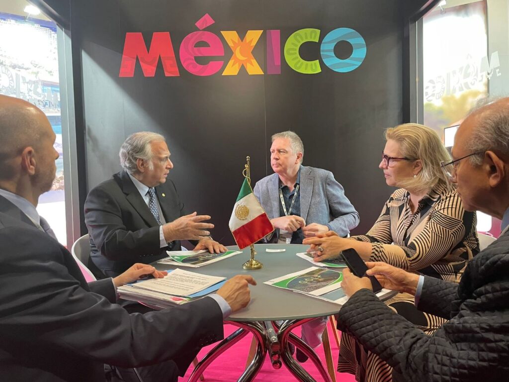 Miguel Torruco acuerda con autoridades y touroperadores del Reino Unido acciones para impulsar el turismo hacia México