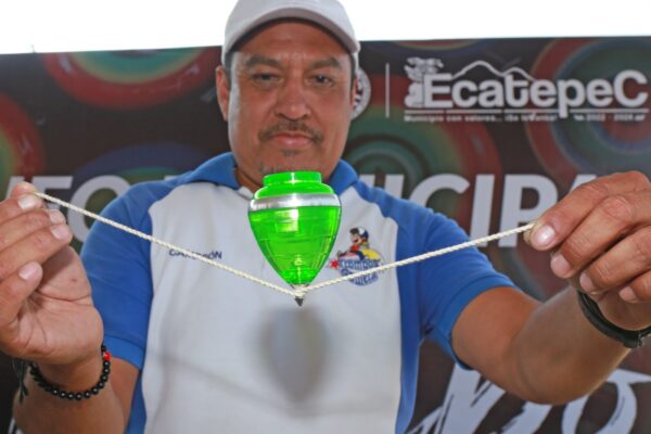 Gobierno de Ecatepec organiza primer torneo de trompo para preservar tradiciones